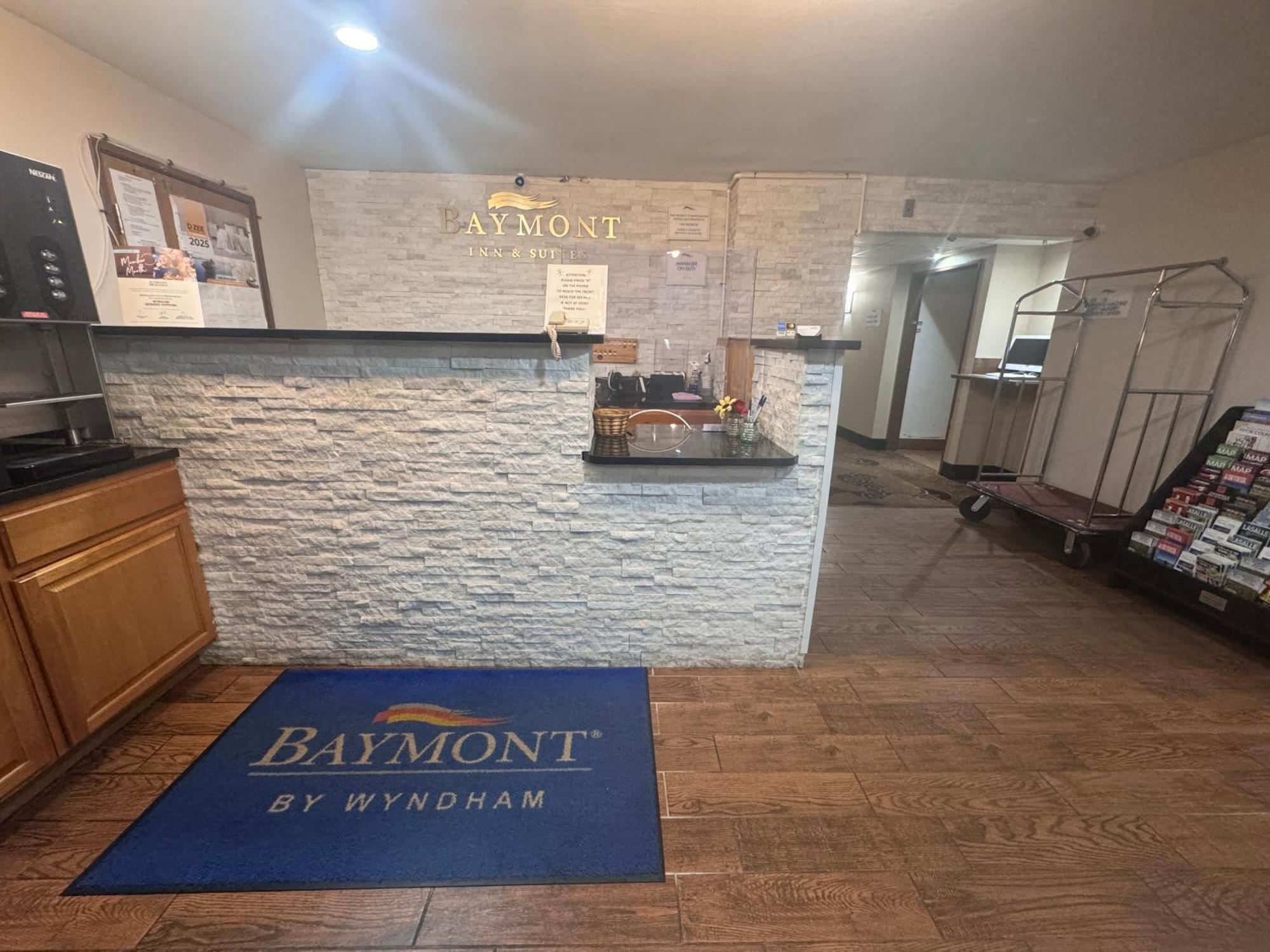 Baymont Inn & Suites Richmond Екстериор снимка
