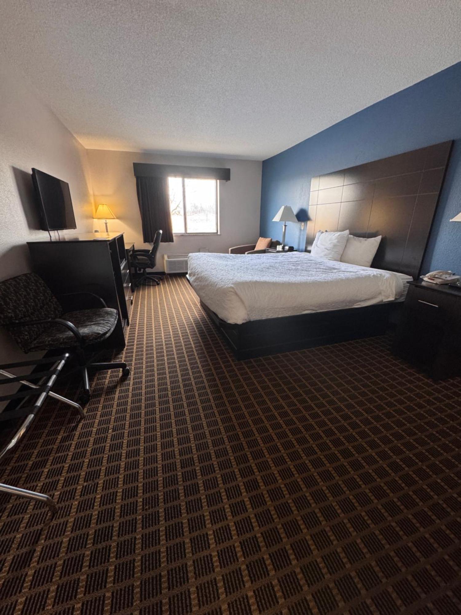 Baymont Inn & Suites Richmond Екстериор снимка