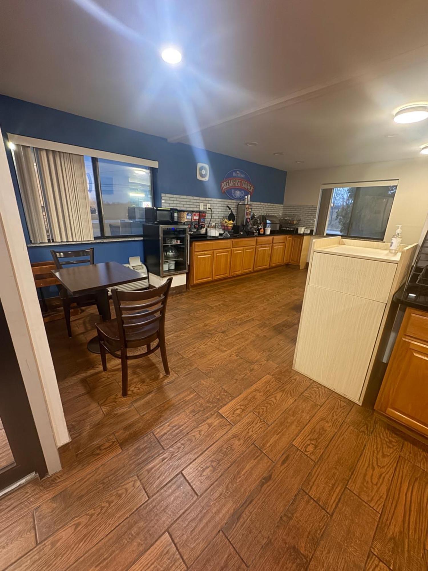 Baymont Inn & Suites Richmond Екстериор снимка